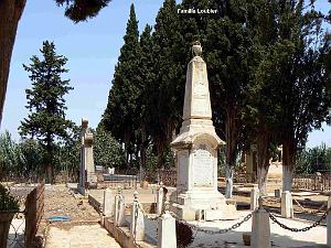 HAMMAM BOU HADJAR 2009 LE CIMETIERE   (10)